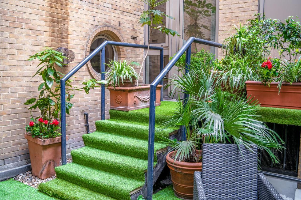 Park Lane Apartments Piccadilly Circus London Exterior photo